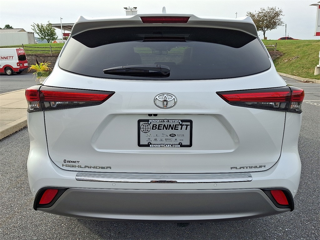 2023 Toyota Highlander Platinum photo 8