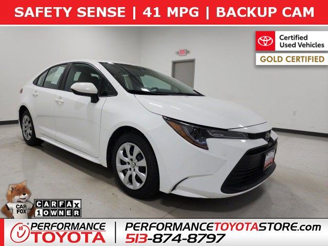 2023 Toyota Corolla LE's photo