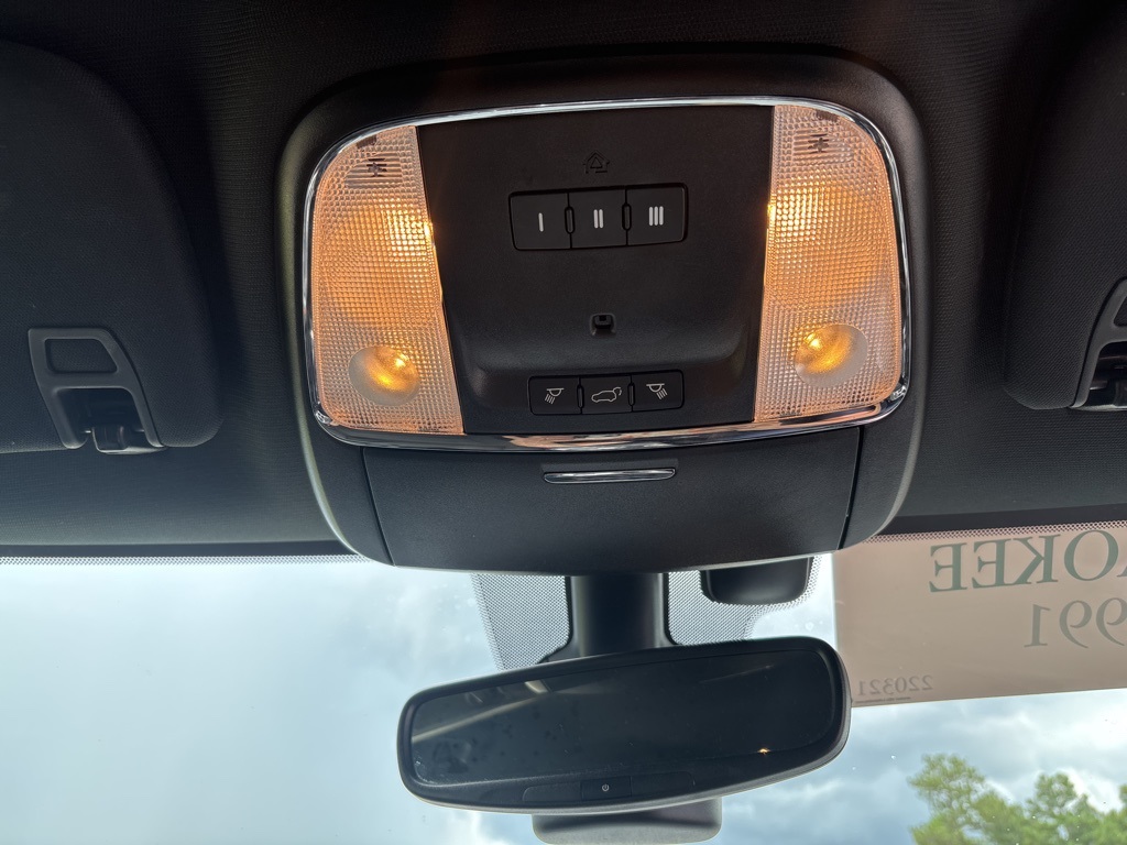 2020 Jeep Grand Cherokee Laredo Upland photo 21