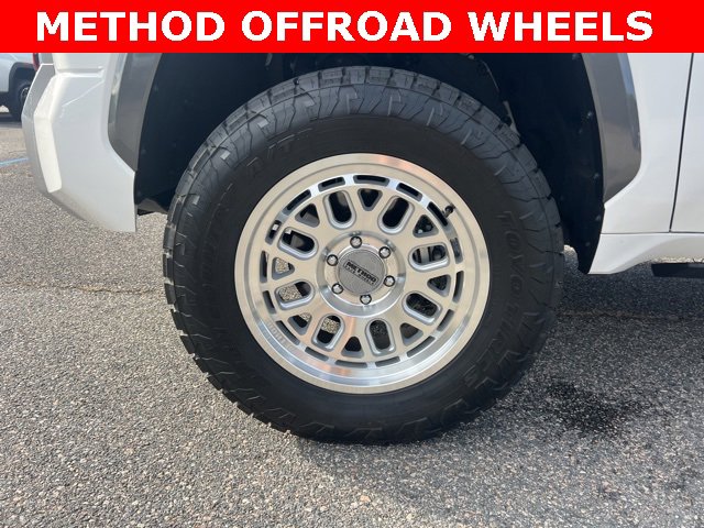 2023 Toyota Tundra Limited photo 4