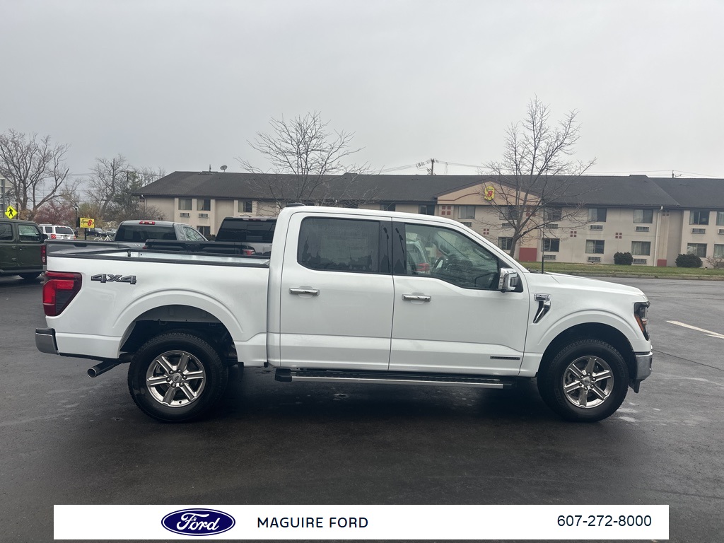 2025 Ford F-150 XLT photo 3