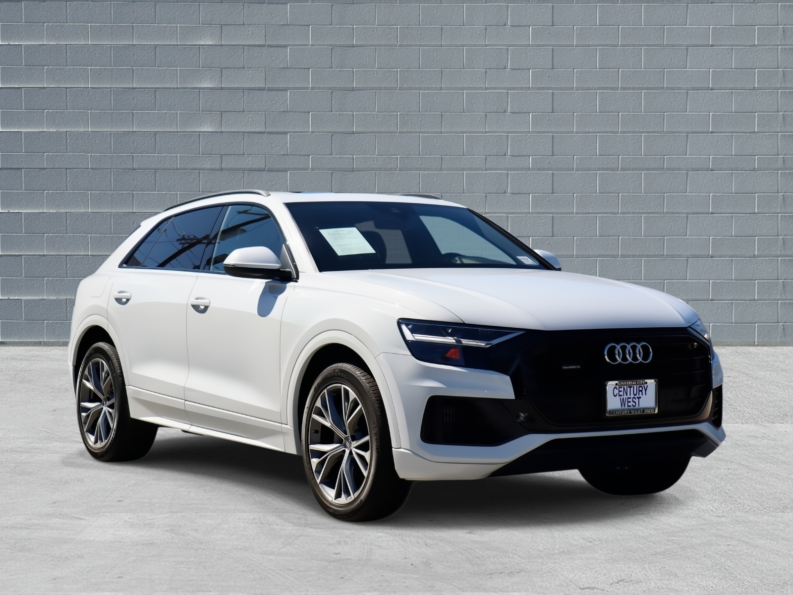 2020 Audi Q8 Premium's photo