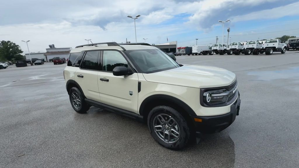 2025 Ford Bronco Sport Big Bend photo 2