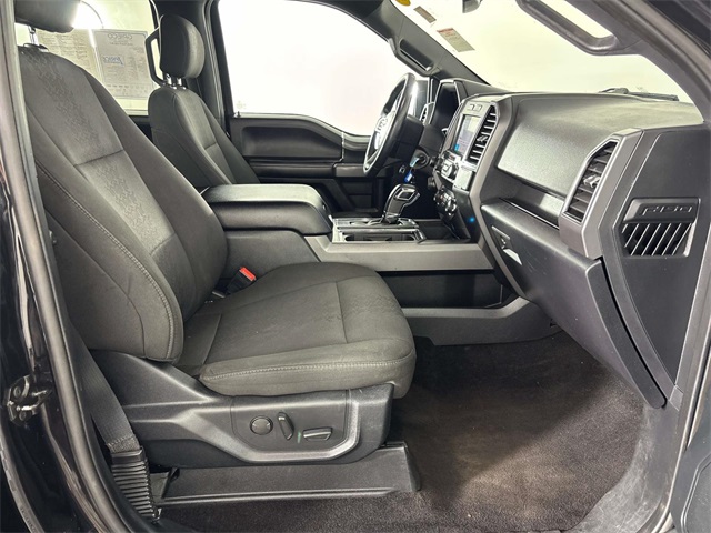 2019 Ford F-150 XLT photo 4