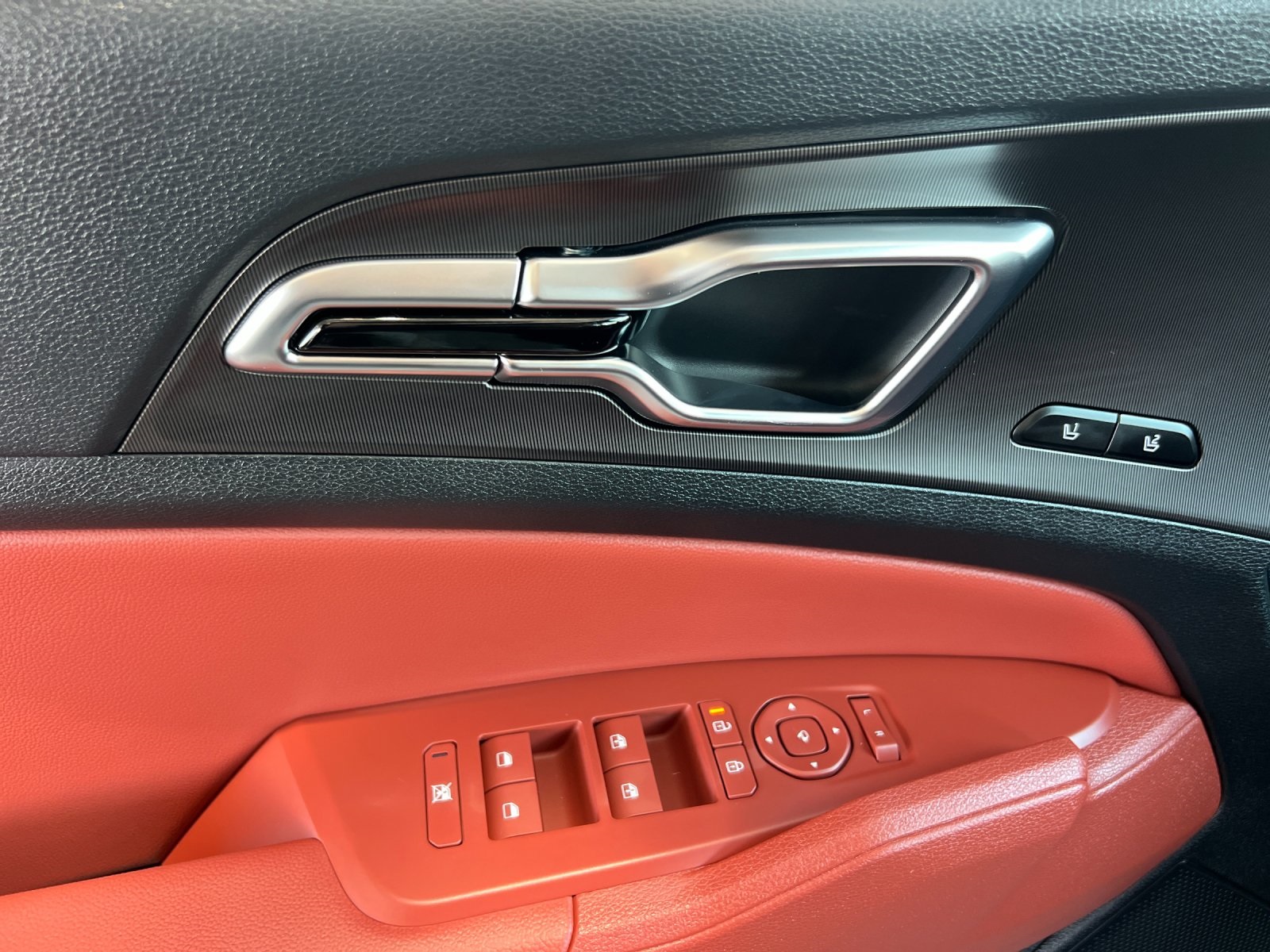 2026 Kia Sportage Hybrid photo 9