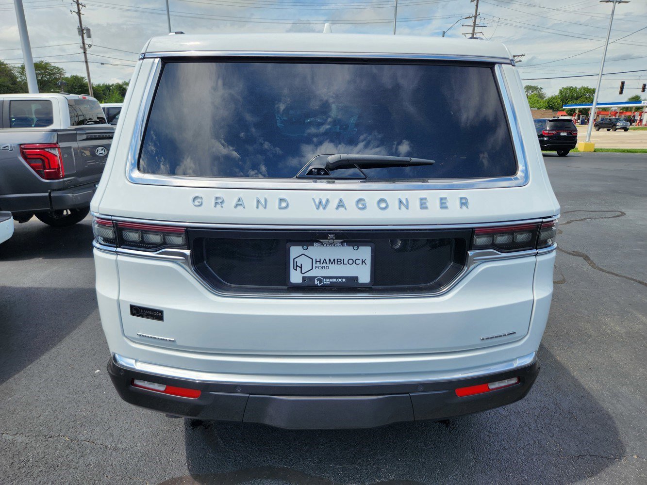 2022 Jeep Grand Wagoneer II photo 6