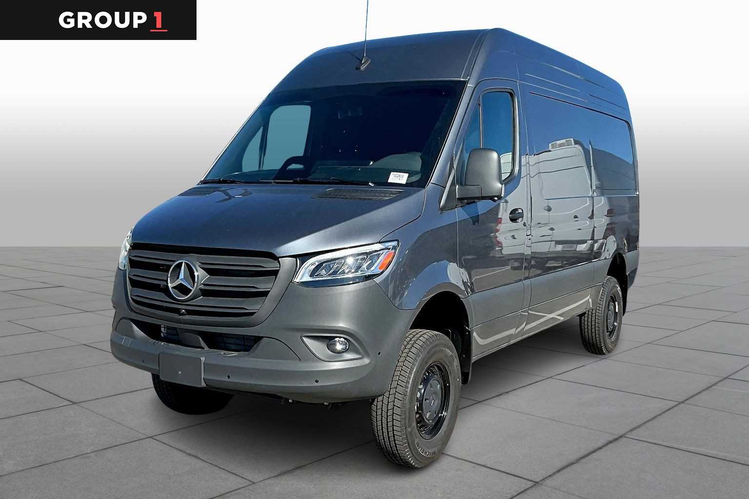 2026 Mercedes-Benz Sprinter Cargo Van Base's photo