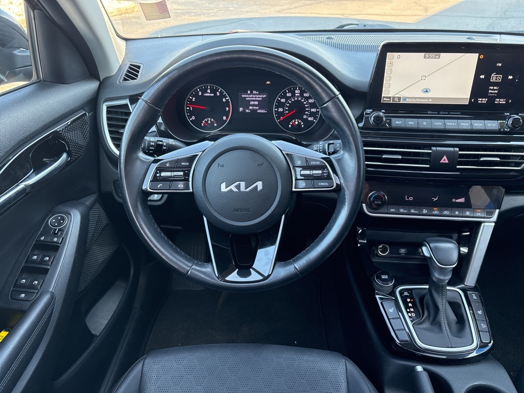 2023 Kia Seltos EX photo 7