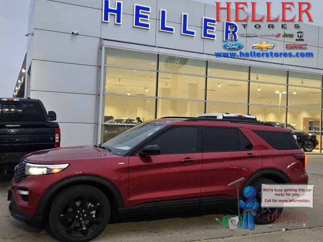 2023 Ford Explorer ST-LINE's photo