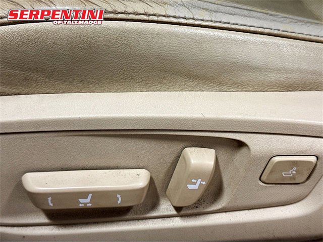 2014 Lexus ES 300h photo 17