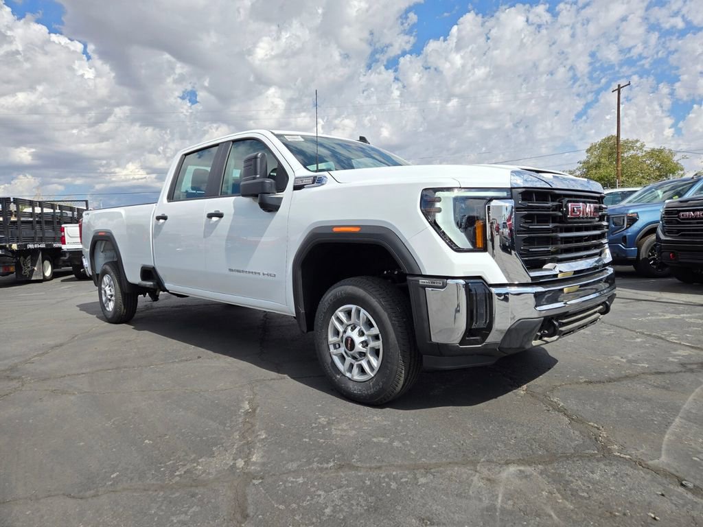 2025 GMC Sierra 2500HD Pro's photo