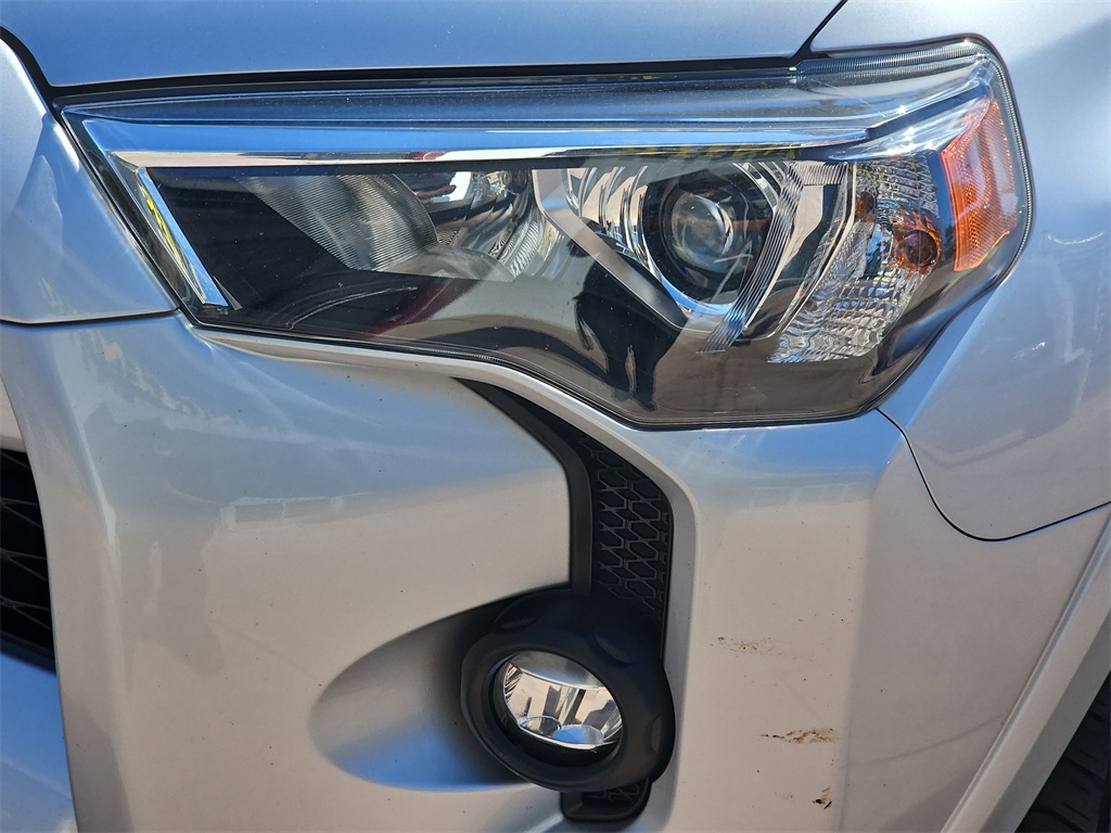 2024 Toyota 4Runner SR5 Premium photo 32