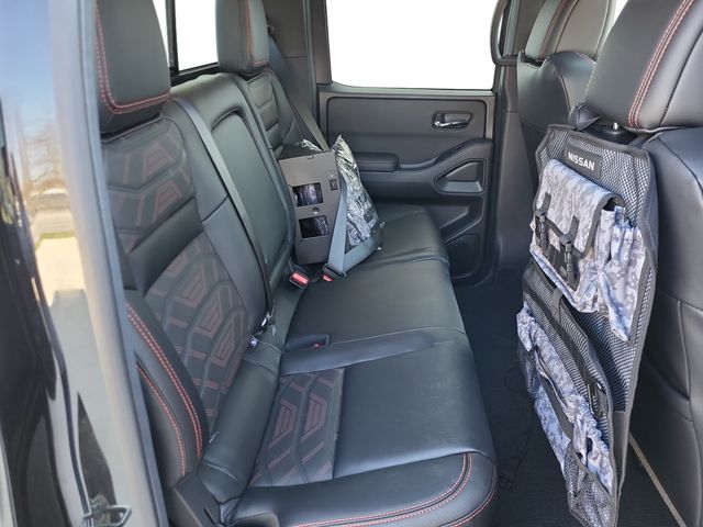 2025 Nissan Frontier PRO-4X photo 18