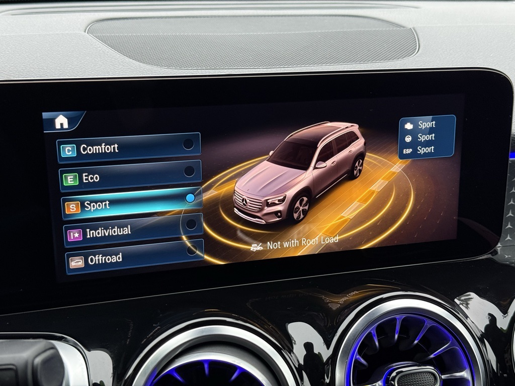 2024 Mercedes Benz GLB 250 4MATIC photo 4