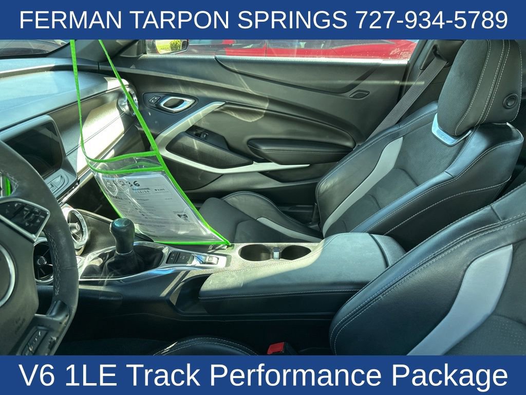 2017 Chevrolet Camaro 2LT photo 4