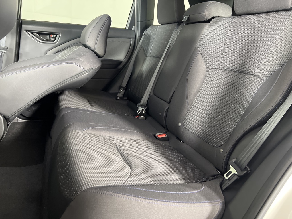 2025 Subaru Forester Premium Base photo 18