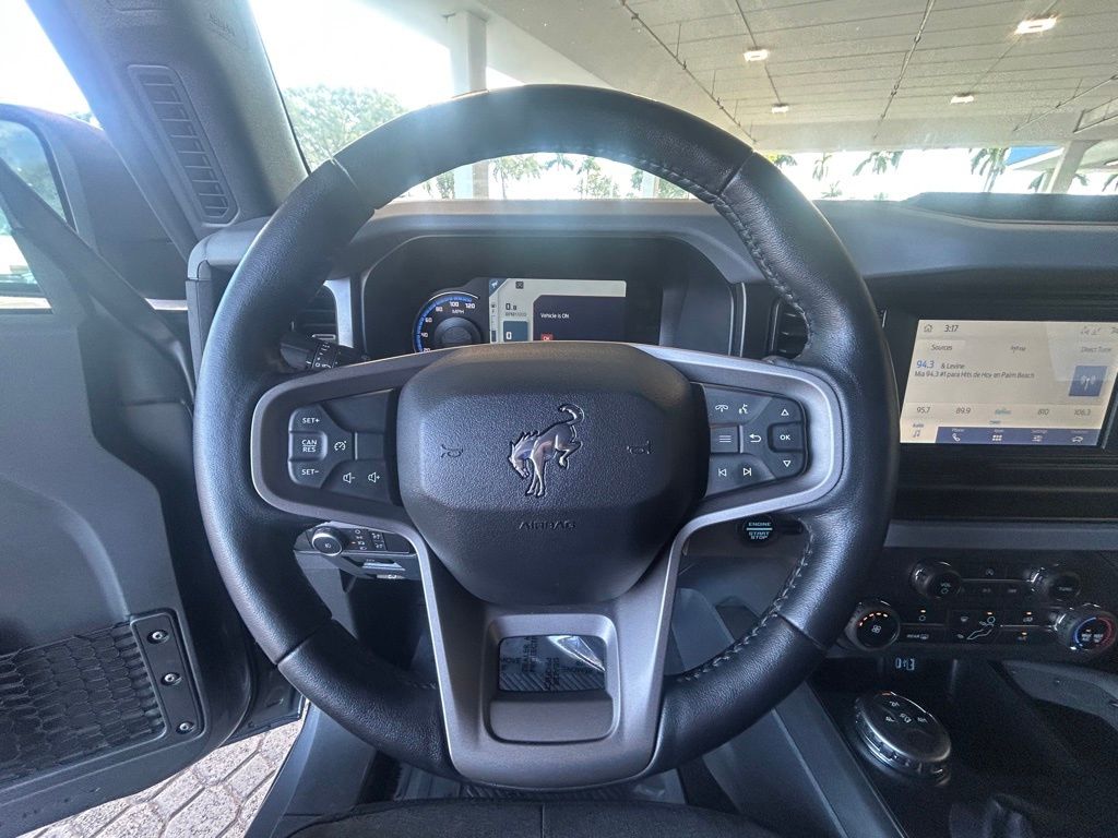 2022 Ford Bronco Base Big Bend Black Diamond Outer Banks photo 13
