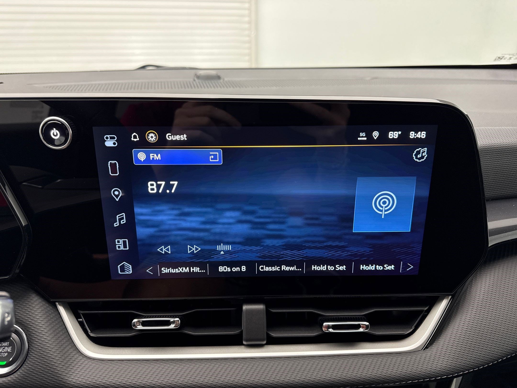 2026 Chevrolet Equinox LT photo 32