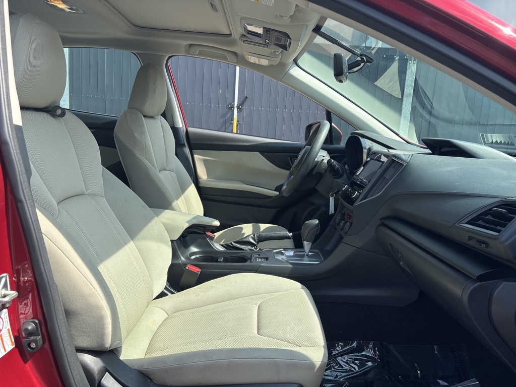 2017 Subaru Impreza 2.0i Premium photo 11