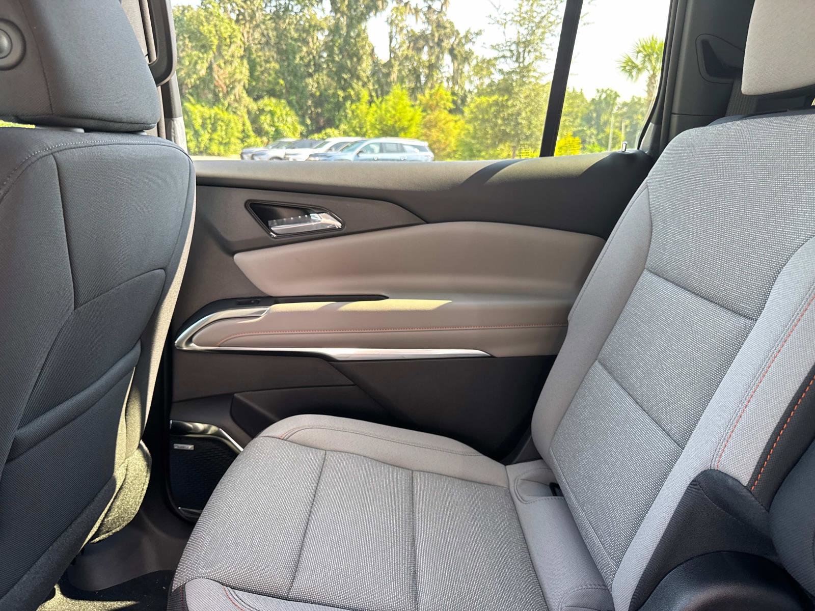 2026 Chevrolet Traverse LE photo 15