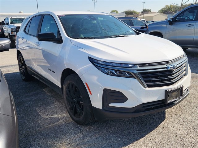 2023 Chevrolet Equinox LS's photo