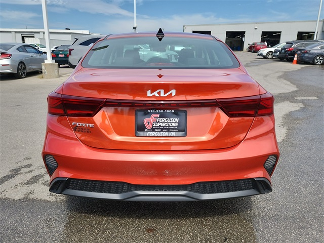2023 Kia Forte LXS photo 3