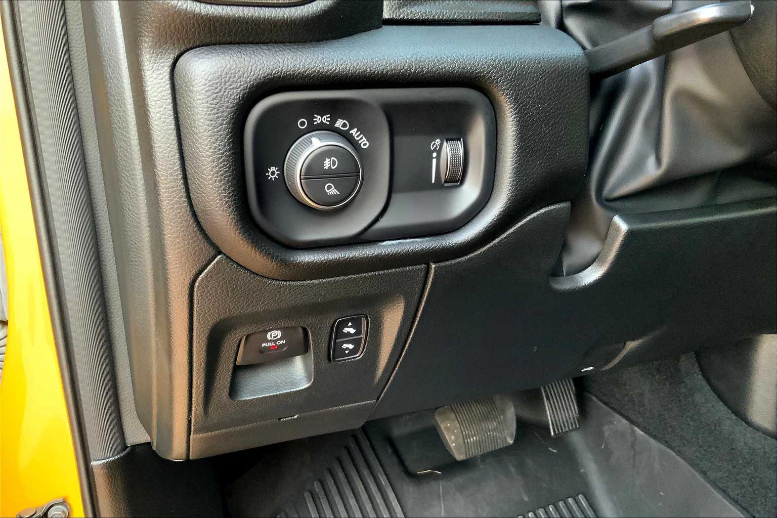 2023 Ram 1500 Rebel photo 31