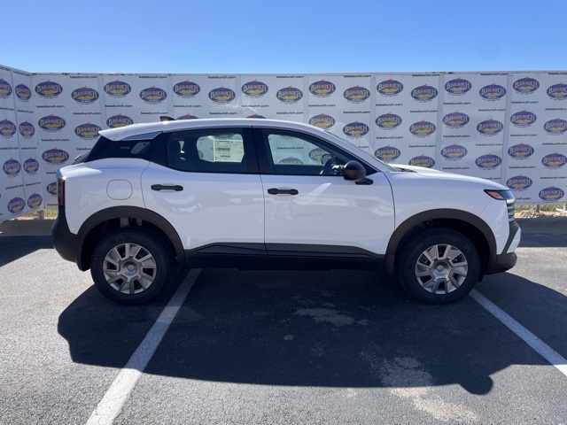 2026 Nissan KICKS S's photo