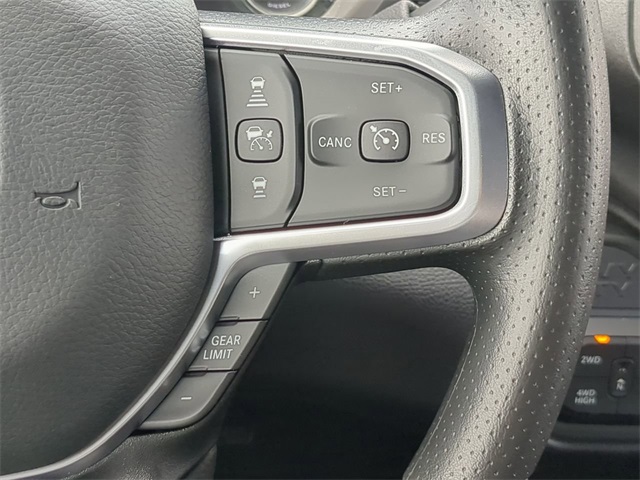 2025 Ram 2500 Tradesman photo 28