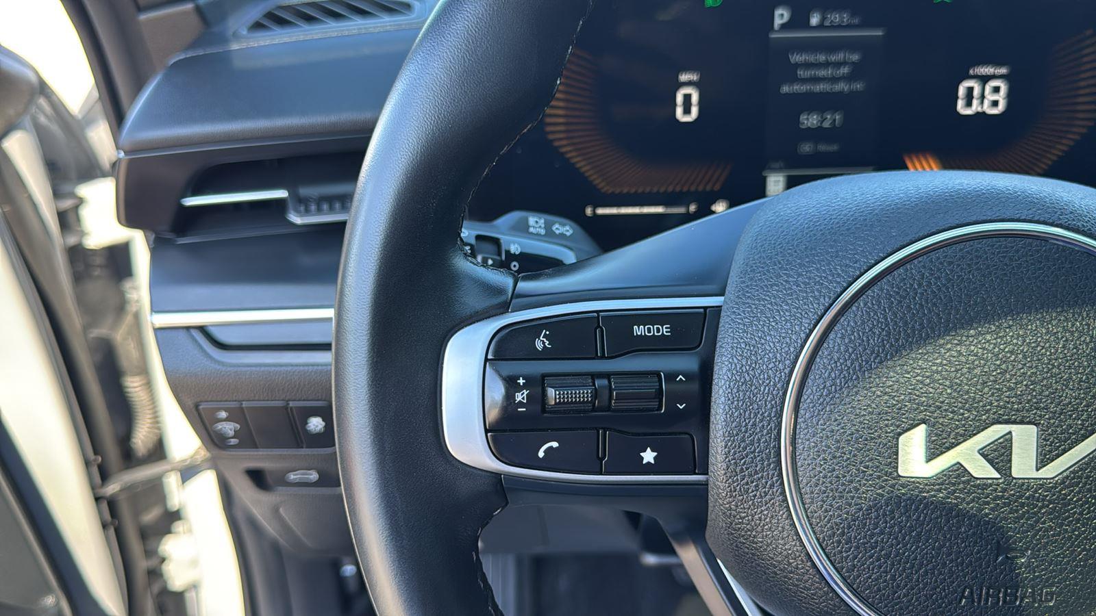 2025 Kia K5 GT-Line photo 15