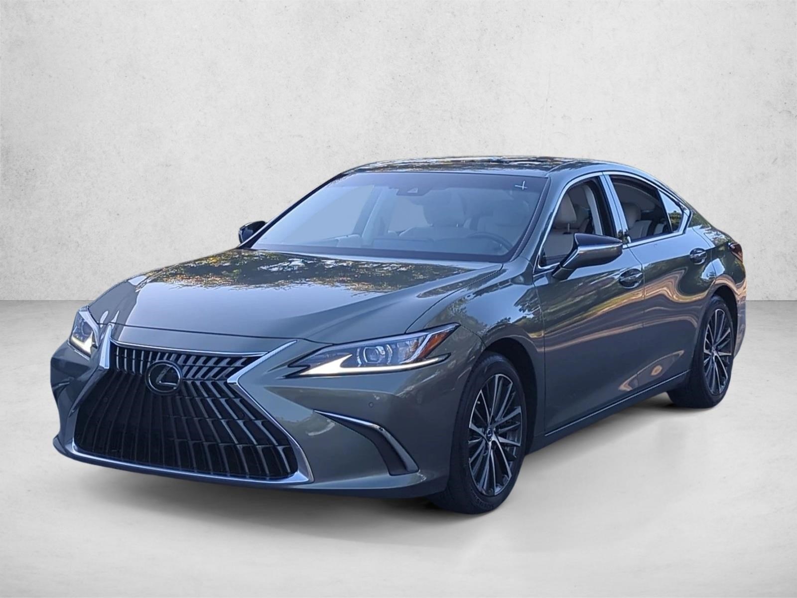 2024 Lexus ES 350's photo