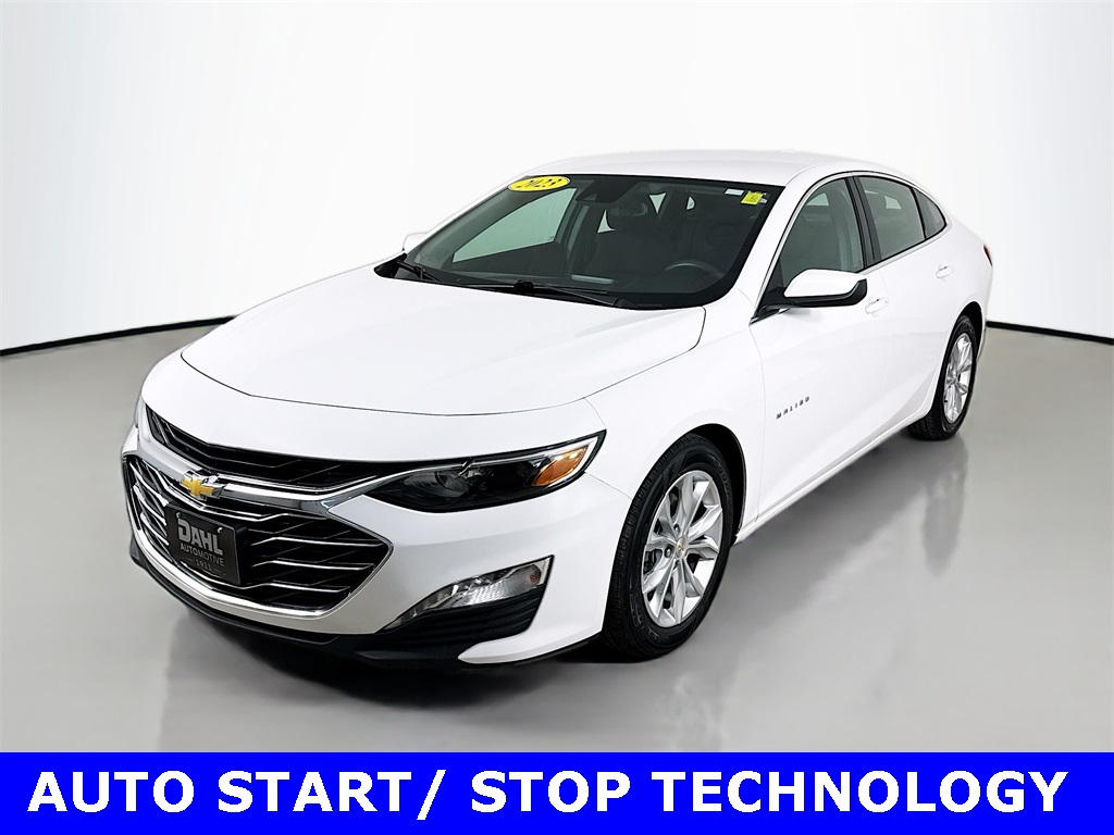 2023 Chevrolet Malibu 1LT photo 2