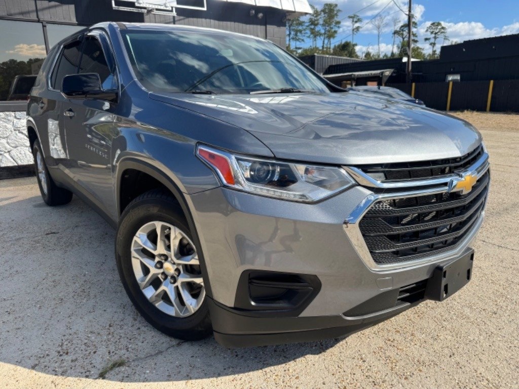 Used 2020 Chevrolet Traverse LS with VIN 1GNERFKW4LJ292158 for sale in Kansas City