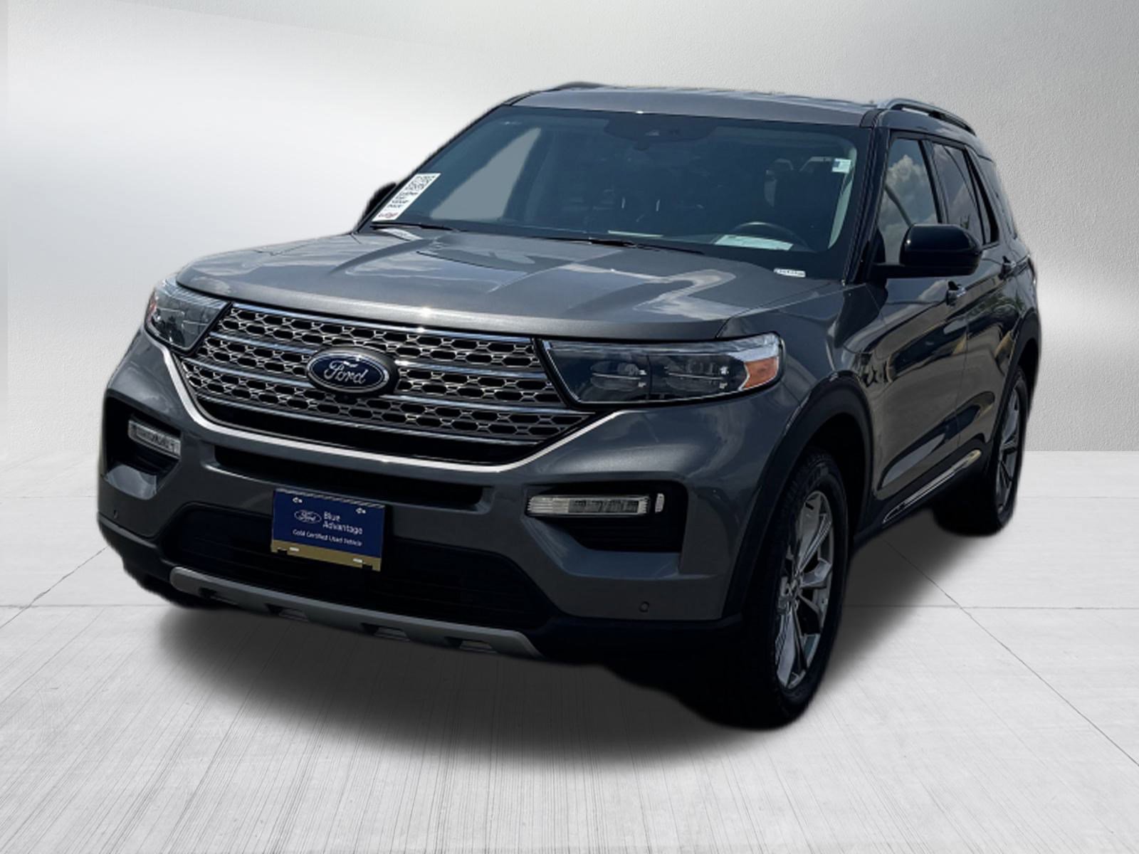 2022 Ford Explorer XLT photo 3
