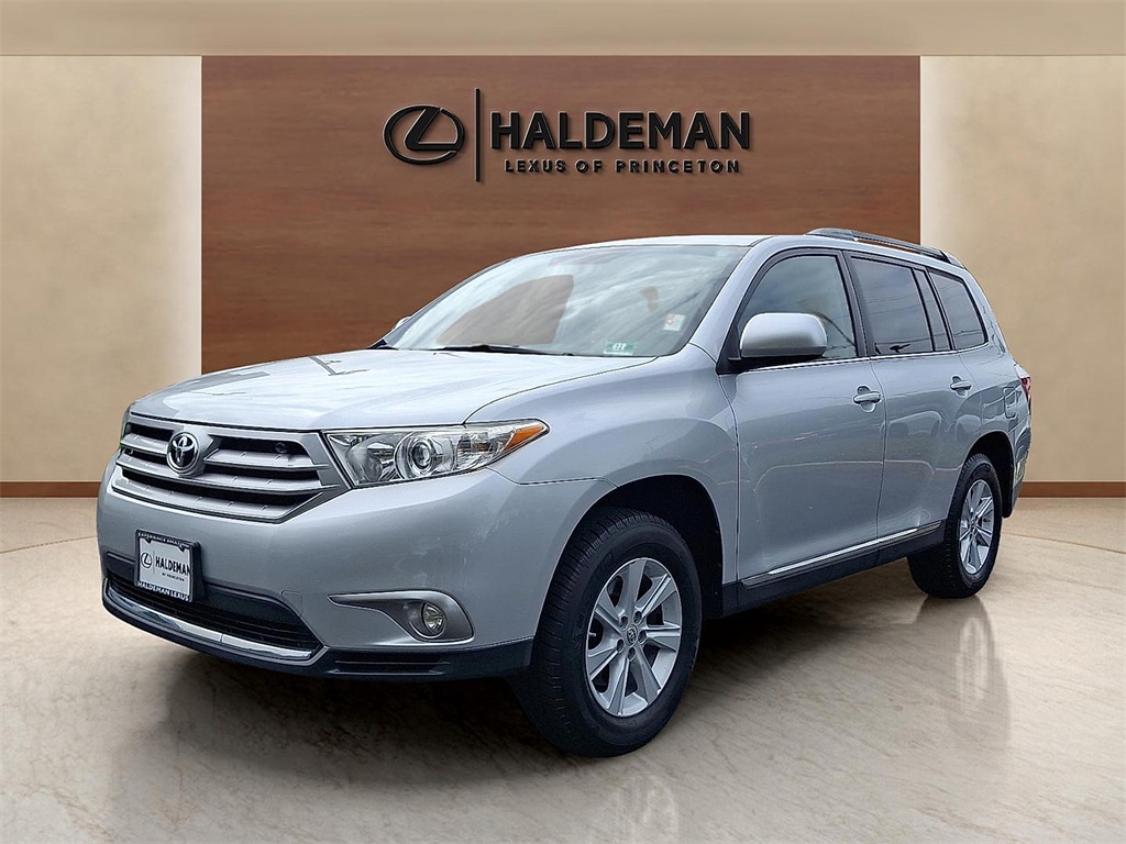 2011 Toyota Highlander Base photo 3