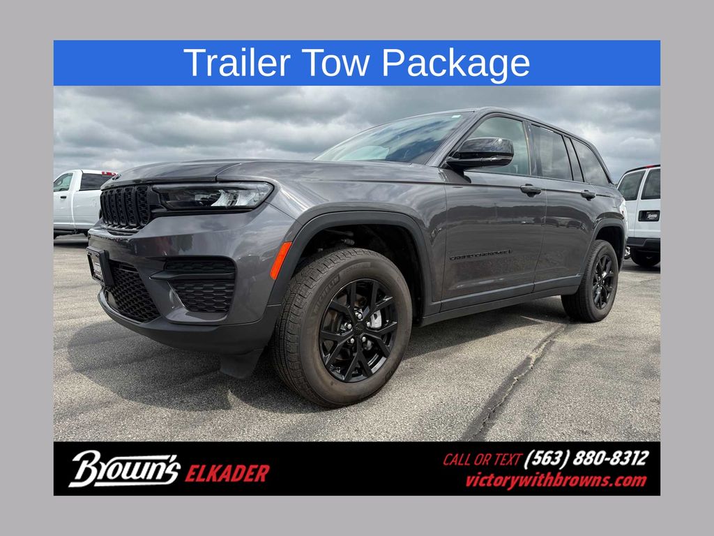 2024 Jeep Grand Cherokee Altitude's photo