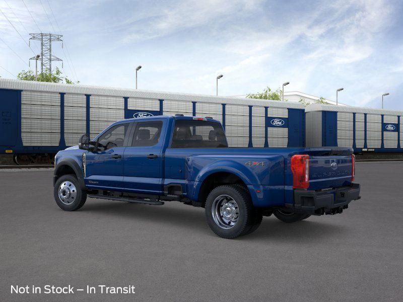 2026 Ford F-450 photo 4