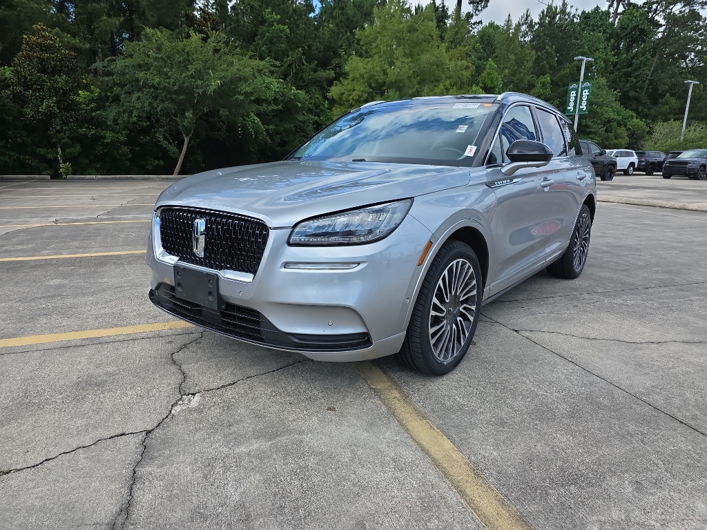 2021 Lincoln Corsair Standard photo 3