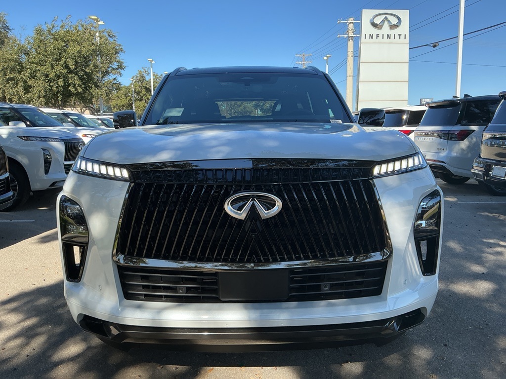 2026 Infiniti QX80 photo 2