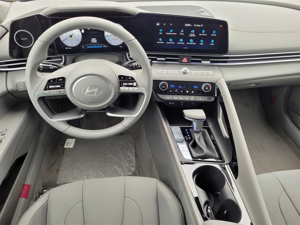 2024 Hyundai Elantra SEL Convenience photo 29