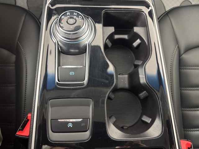 2019 Ford Edge SEL photo 17