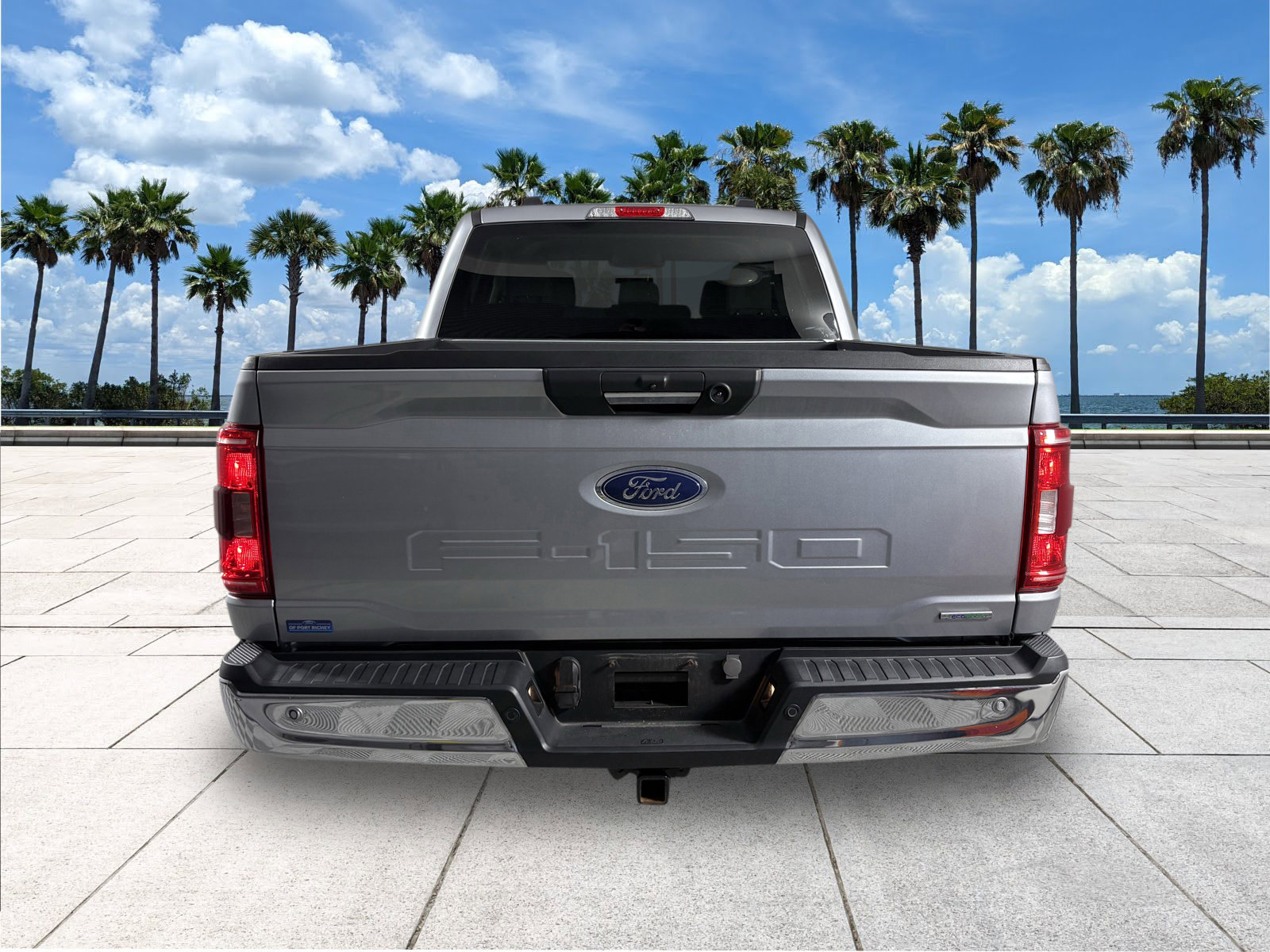 2023 Ford F-150 XLT photo 8