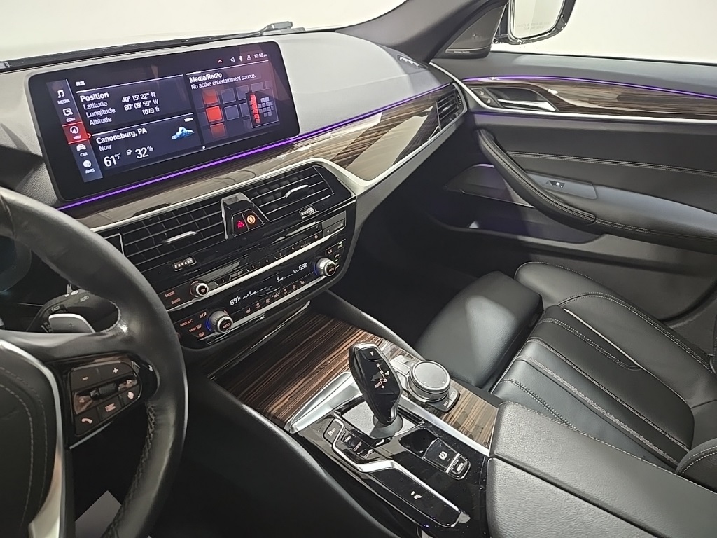 2022 Bmw 540i photo 11