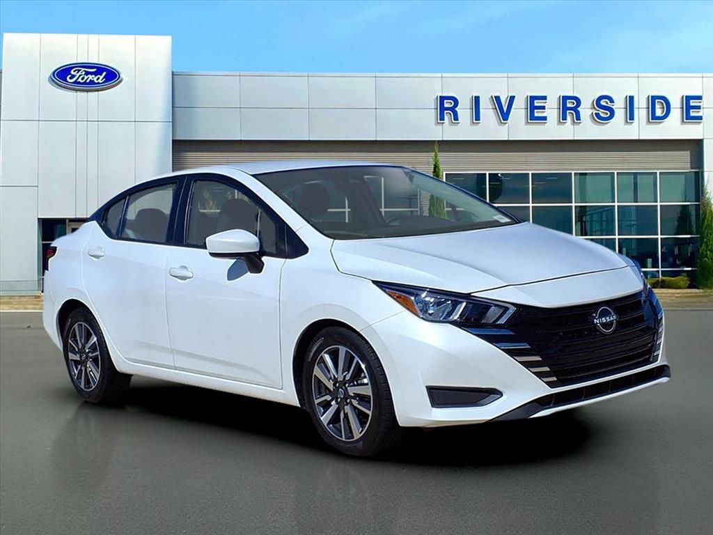 2023 Nissan Versa Sedan