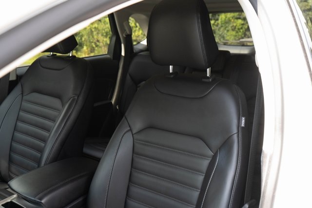2024 Ford Edge SEL photo 15
