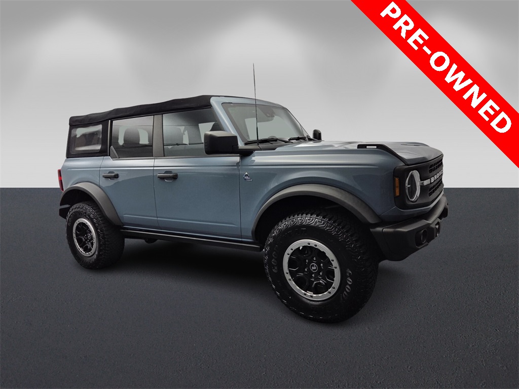 2022 Ford Bronco 4-Door Black Diamond's photo