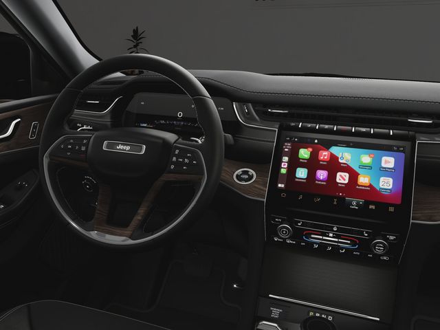 2025 Jeep Grand Cherokee Limited photo 17