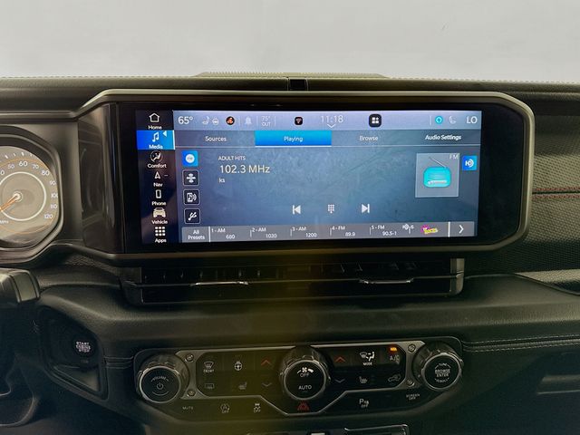 2024 Jeep Wrangler Rubicon X photo 11