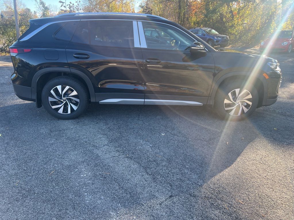 2026 Volkswagen Tiguan S photo 4