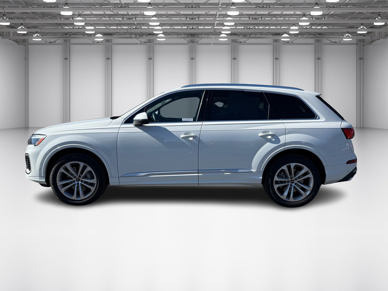 2025 Audi Q7 55 Premium Plus photo 2